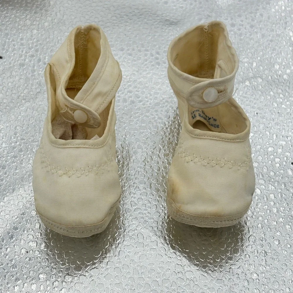 Vintage Mrs. Days Ideal Baby Shoes With Box & Guide 50s 60s Satin Button‎ USA